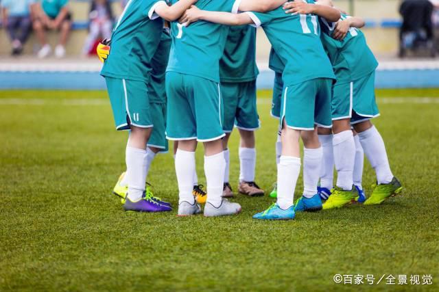 曼联困局：管理层与教练责任模糊，重建之路何在？